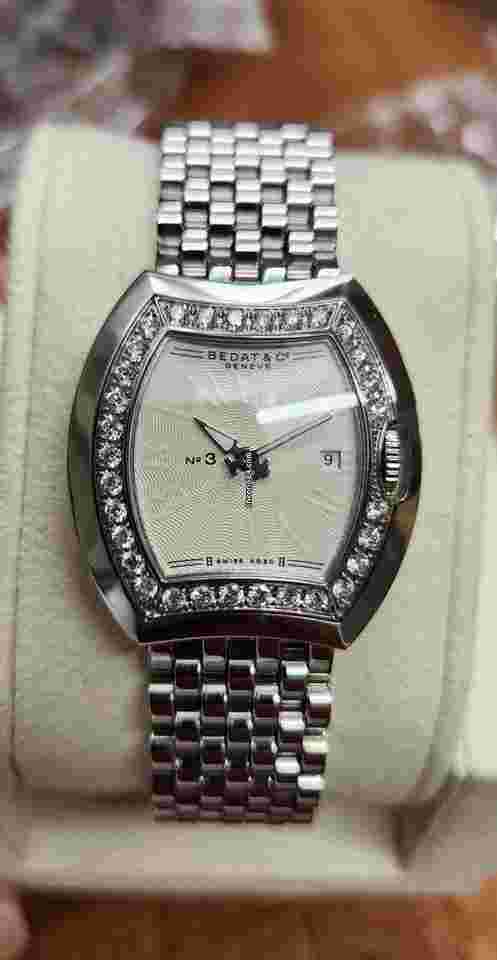 Bedat & Co Nº3
No 3 Steel Diamond Watch NEW UNWORN