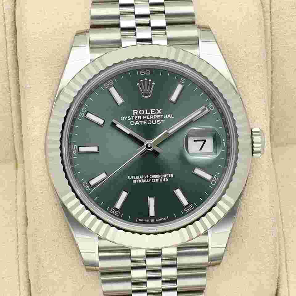 Rolex Datejust 41
126334 / Full Stickers + White Tag / 2025 / Box & Papers / Warranty