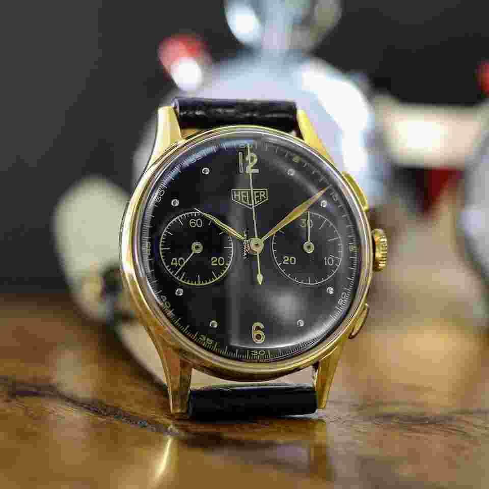 Heuer
Chrono Vintage 18kt yellow gold Black Dial