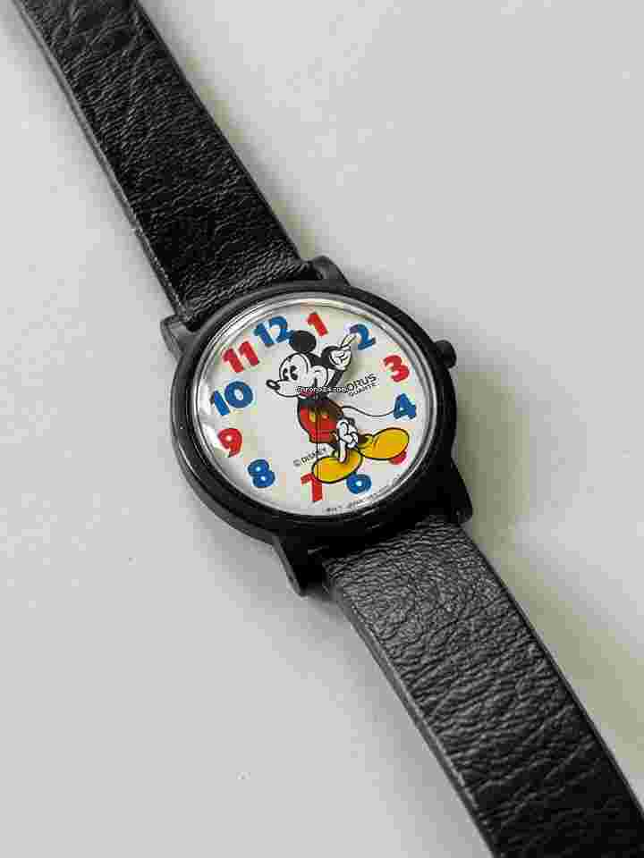 Lorus
Mickey Mouse Disney Productions By Seiko Multi Colors Dial V5156B20 Made in USA