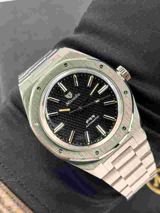 Nivada Grenchen F77 Black No Date OFFICIAL DEALER New Full Set Warranty Official dealer