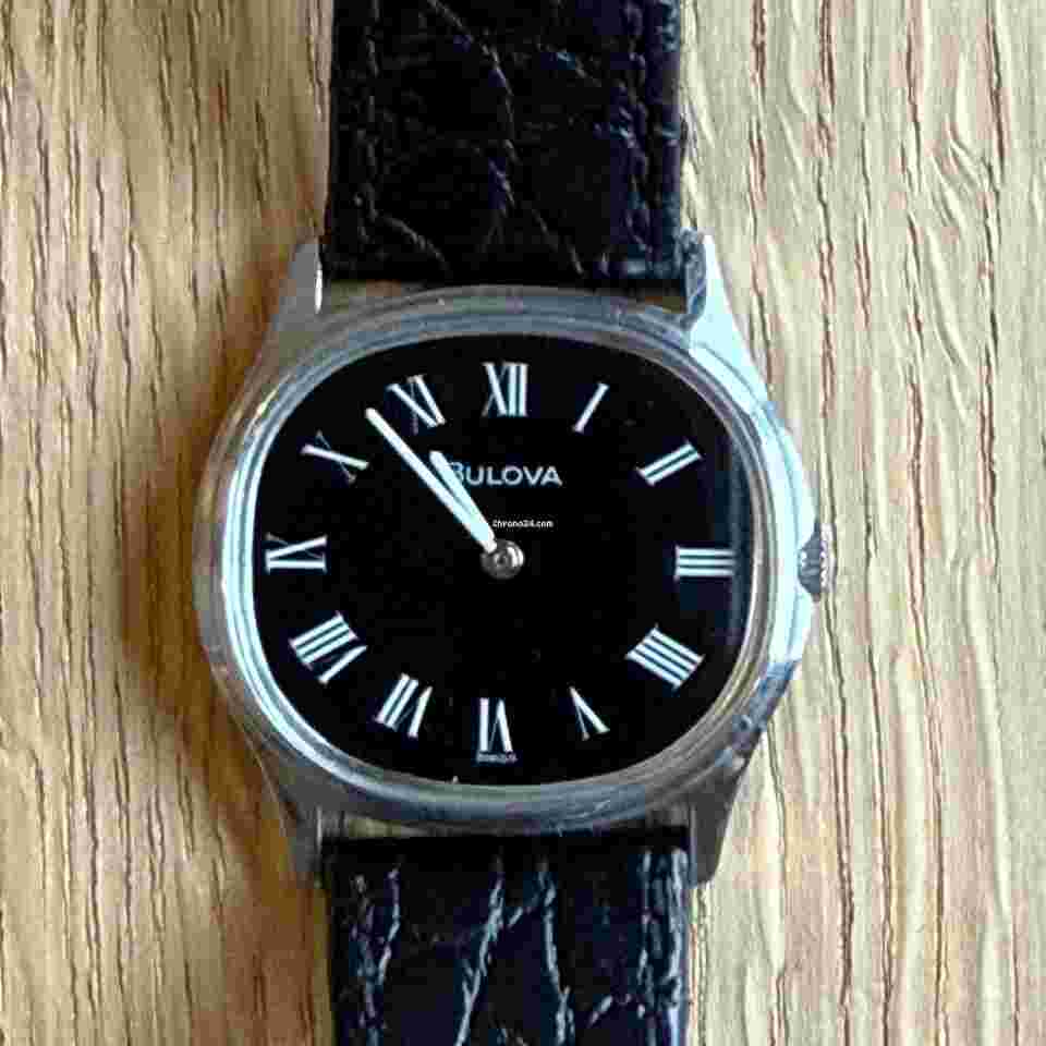 Bulova Longchamp Oversize 70s acciaio Cal. 10ck nero Swiss Black cassa monoblocco Carré Galbé steel Jumbo monoblock case New service in desember 2025 in mint condition