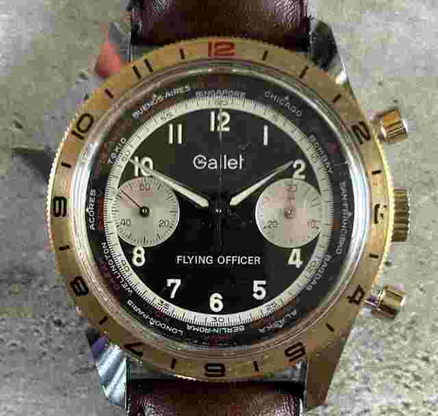 Gallet Flying Officer chronographe Armée Suisse Montre en très bon état en dotation dans l'Armée Suisse