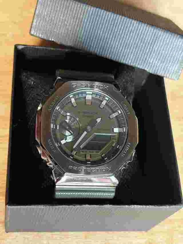 Casio G-Shock G-Shock metal Covered GM-2100B-3AER Casio G-Shock GM-2100B-3AER Metal Casioak Olive Green