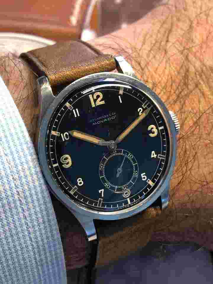 Movado SE Extreme
Hausman & Co Calatrava 12747 Extremely Rare Sector Black Dial Cal 75 Nice Condition Dream Vintage