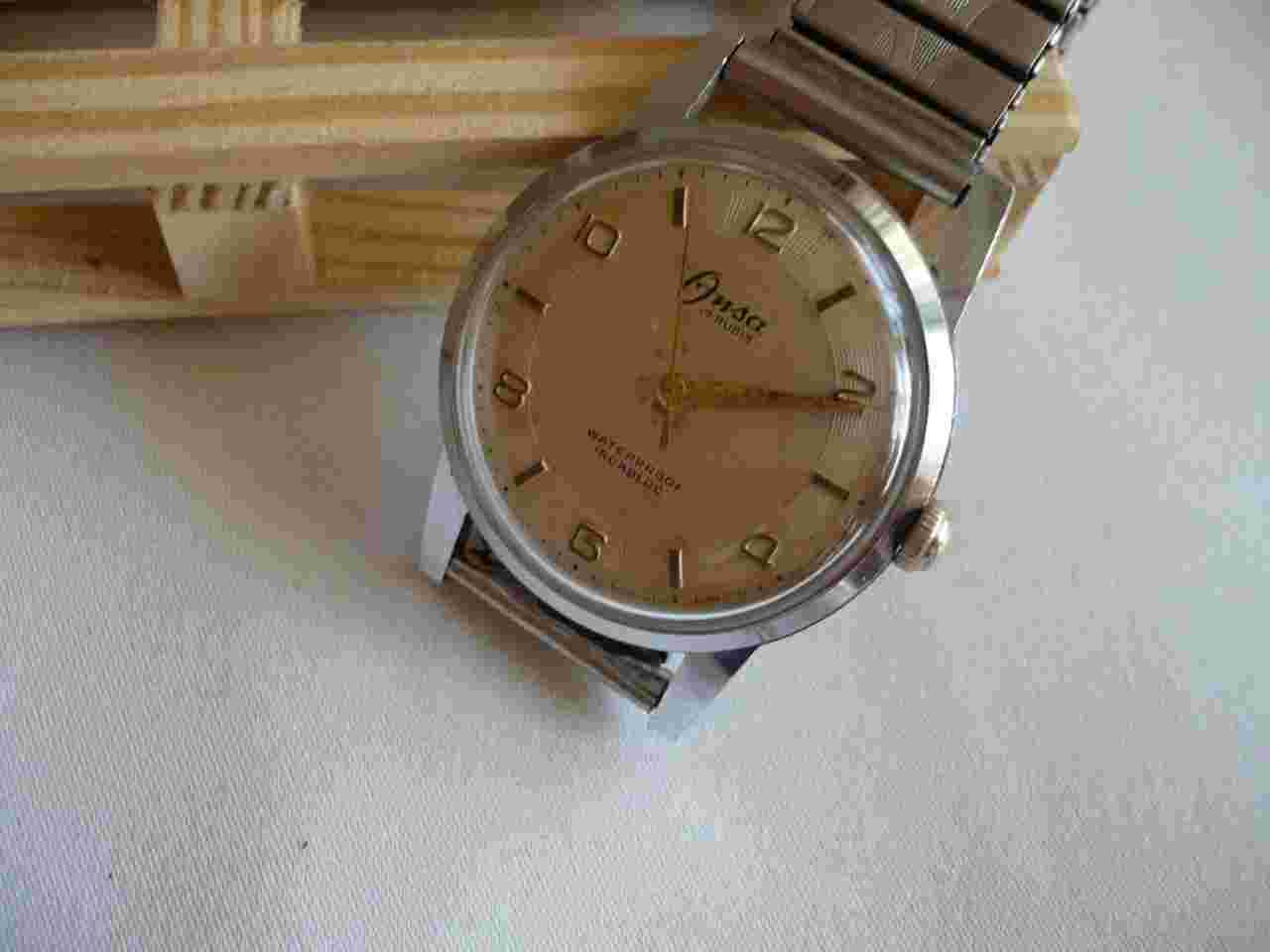 Onsa a vintage very nice Swiss watch from the 1960s