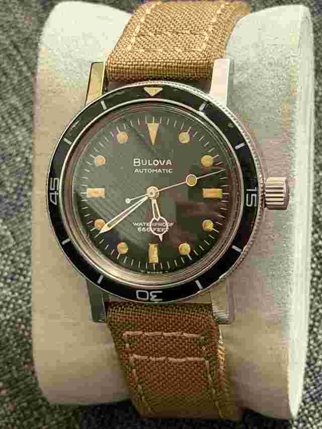 Bulova 666 Feet Diver’s Snorkel Bulova Snorkel 666ft Diver Bakelite bezel very rare!