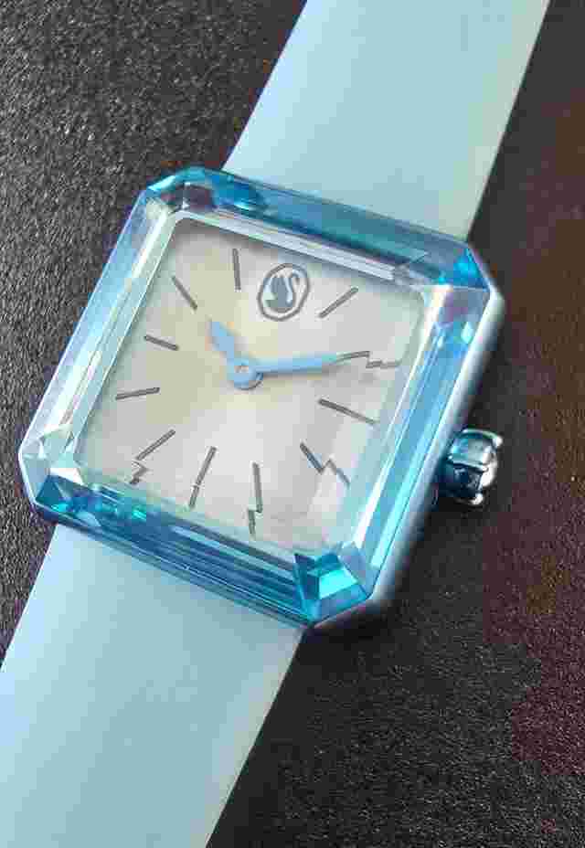 Swarovski Lucent Aqua beautiful and elegant sapphire glass quartz movement