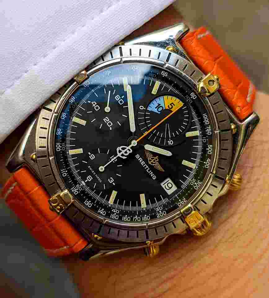 Breitling Chronomat 44
Yachting Regatta Gold & Steel Black Dial NOS